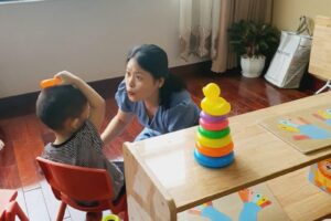 https://autism.edu.vn/wp-content/uploads/2022/12/z3898261947640_2e3aa8121f0af750bc0d291e28a55ac8-300x200.jpg